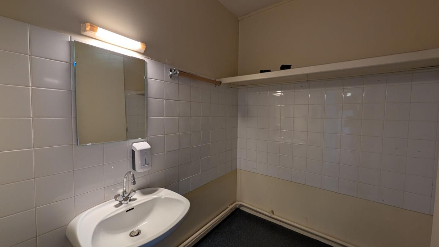 LIMOGES LIMOGES OUEST prox CHU - APT T3 Limoges prox CHU - 74 m² AVEC CAVE ET PARKING 4