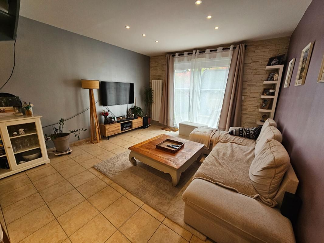 SARAN Appartement duplex 3 pièces, 68 m², Jardinet, 2 parkings 3