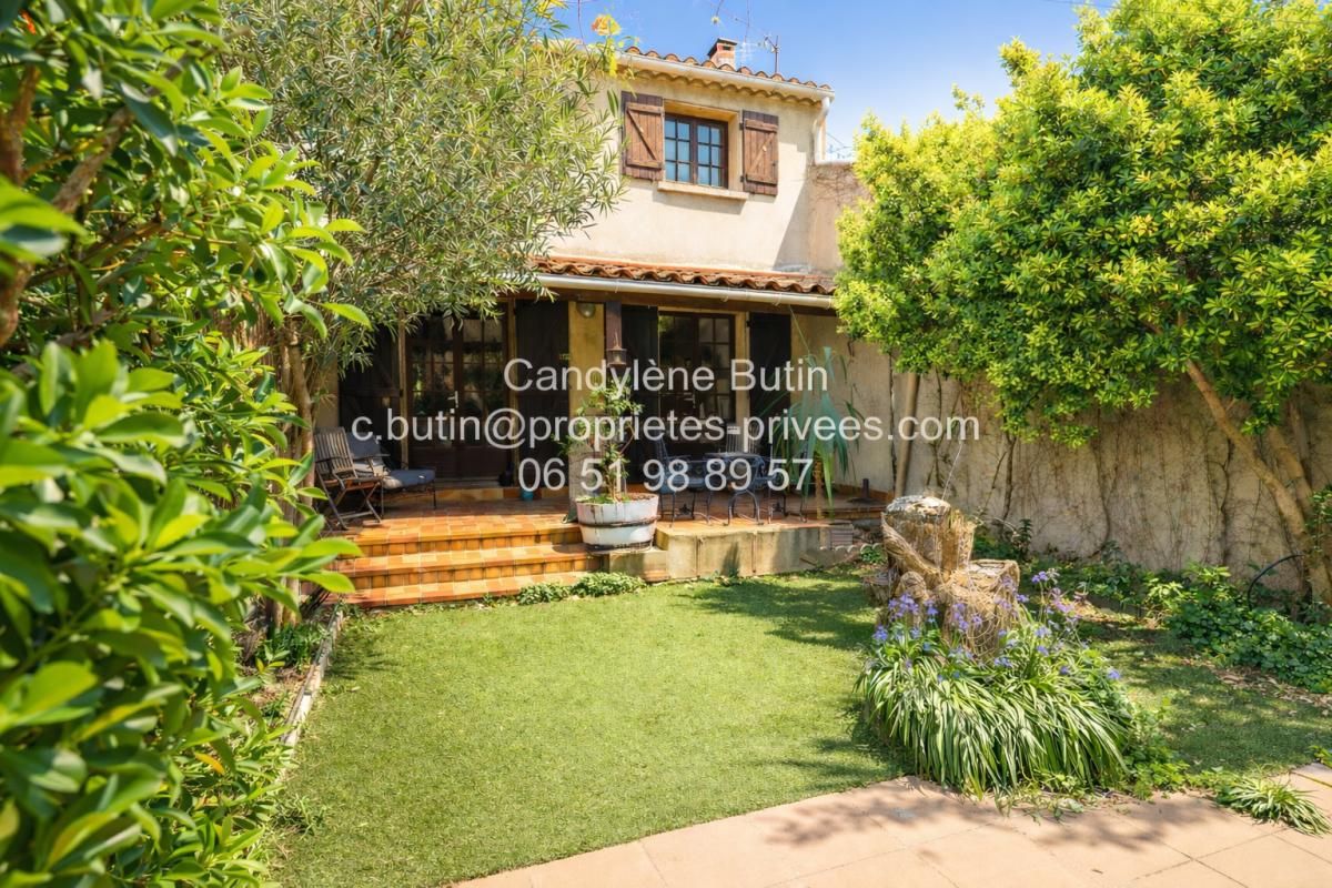 Maison DE VILLAGE DE PIERRES GRAND GARAGE ET JARDIN