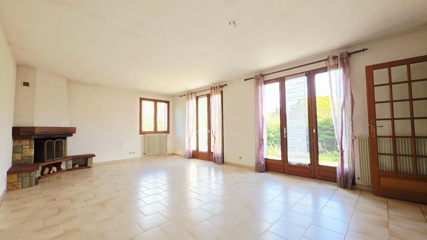 BOURGES BOURGES MAISON 5 PIECES 135M² GARAGE JARDIN 2