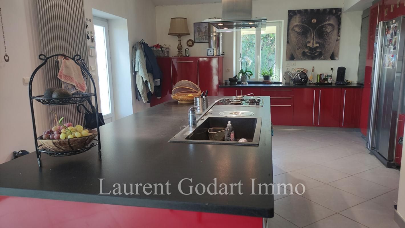 CASTELJALOUX Maison de 230m² avec dépendance sur 5000m² 3