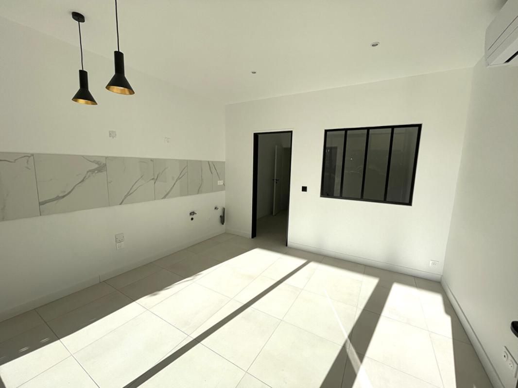 FREJUS FREJUS-PLAGE  Appartement 2 pièces rénové à 50 mètres de la plage 4