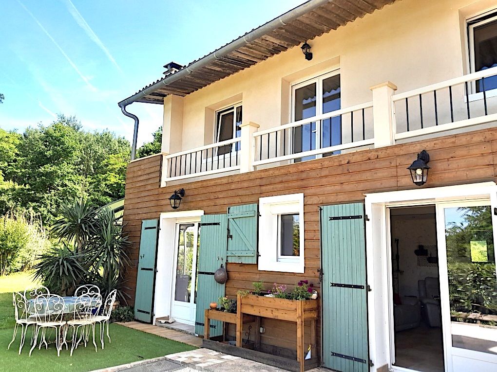 MOISSAC Moissac, 82200, Tarn et Garonne, Maison 195 m², 7  pièces, 3/4 chambres, Atelier -Garage: 140 m², Piscine 1