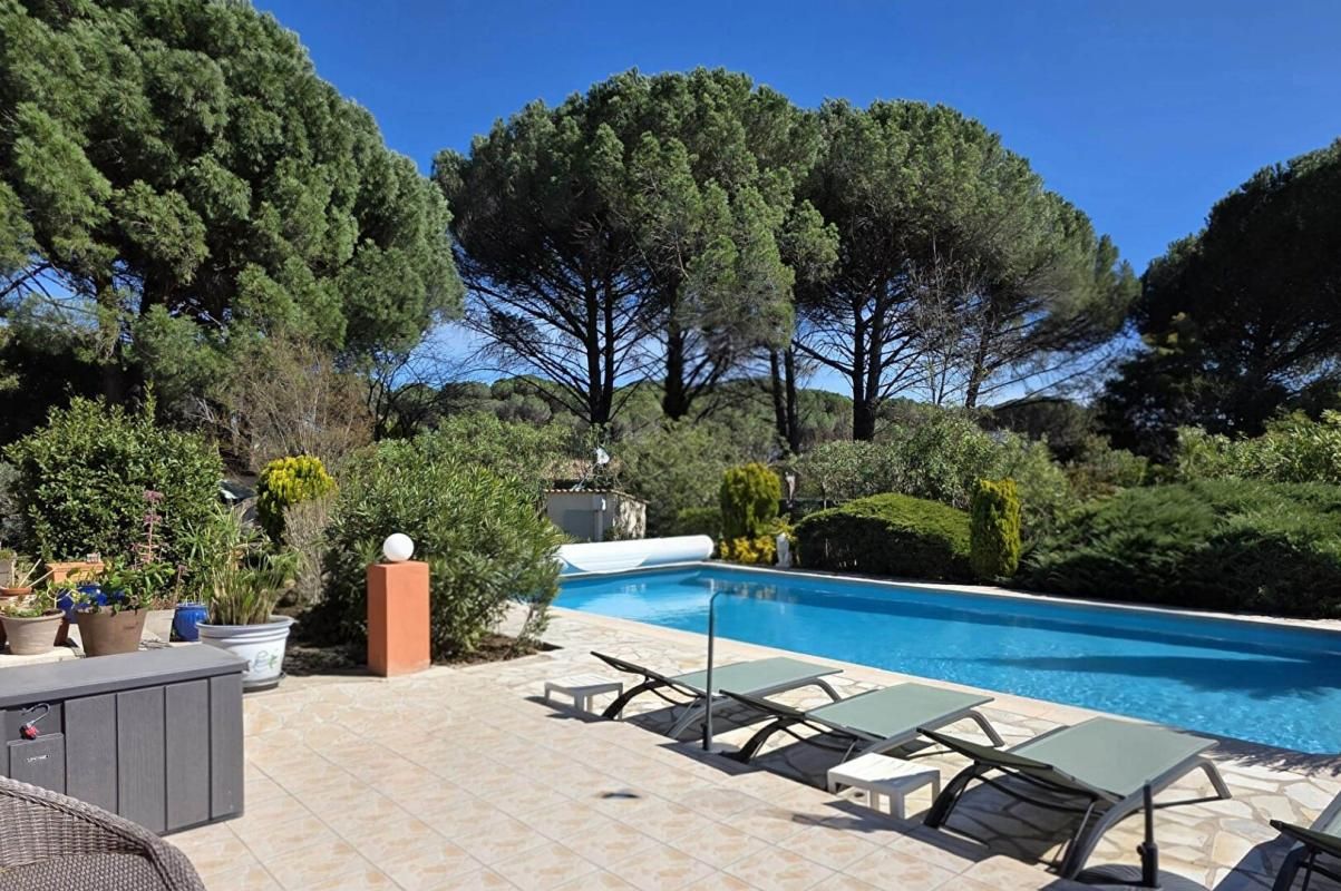 VIDAUBAN Maison plain-pied au Calme avec piscine 3