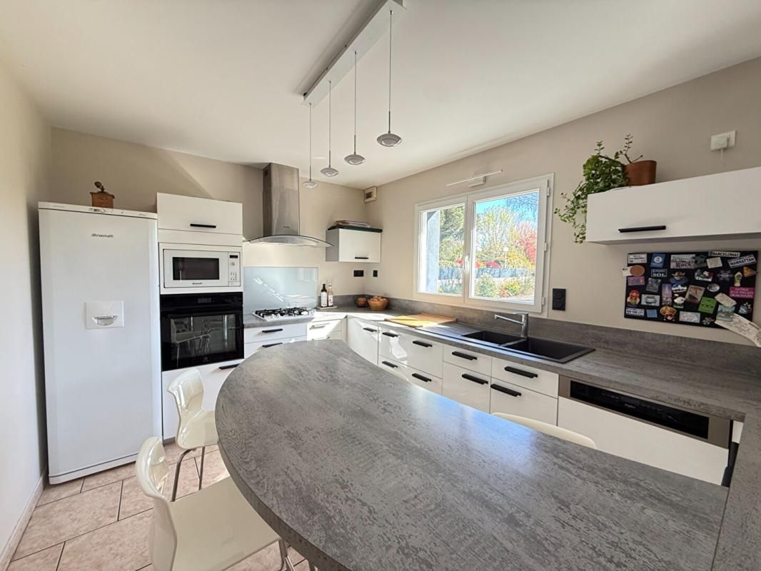 MEUCON Maison  de quartier proche du bourg de Meucon 3