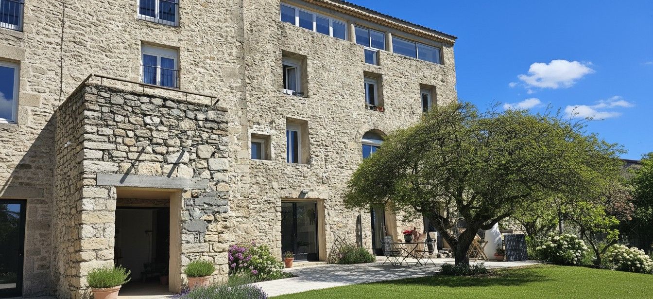 DIGNE-LES-BAINS Appartement type 2 cosy avec vue 2