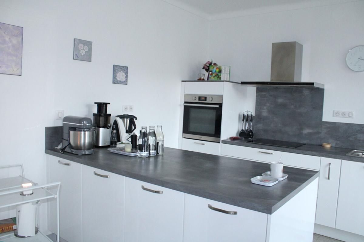 LANGOGNE Maison avec jardin Langogne 9 pièce(s) 190 m2 avec appartement independant 1