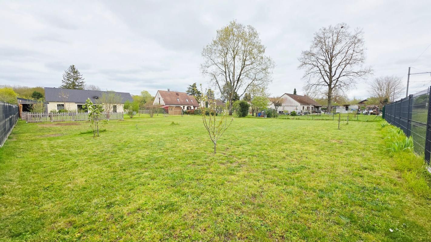 MARMAGNE MARMAGNE TERRAIN CONSTRUCTIBLE 850M² 1