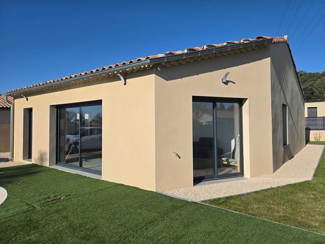 Confortable Villa de 101 M2, 3 Chambres tout confort avec piscine sur 620 M2 de terrain