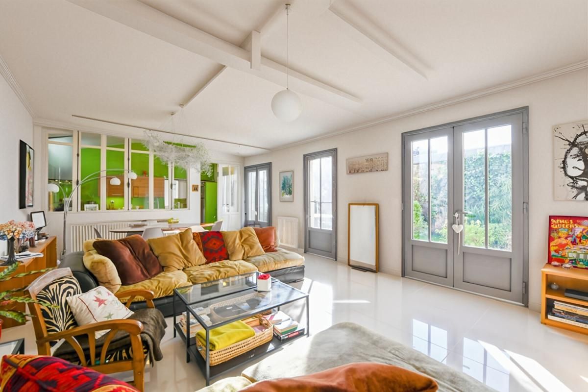 BORDEAUX Belle maison familiale en pierre - 245 m² habitables - Jardin intime - Bordeaux Sacré-Coeur 3