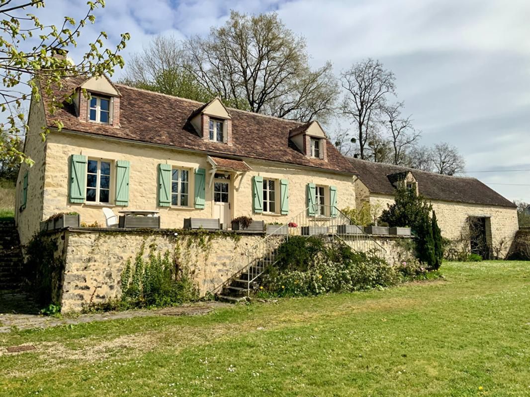 DORMELLES Elégante maison en pierre au coeur de la nature - Vue foret & charme authentiques à Dormelles 2