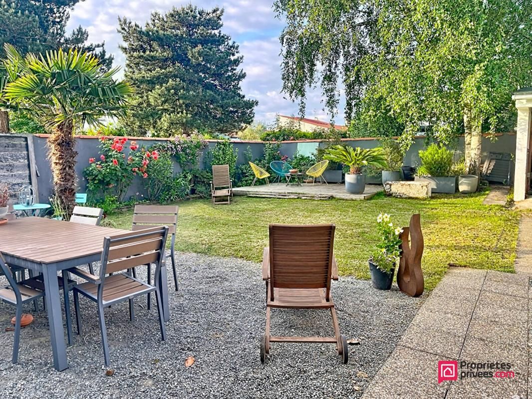 SAINT-XANDRE Maison familiale au coeur de Saint Xandre 8 pièce(s) 196 m2 3