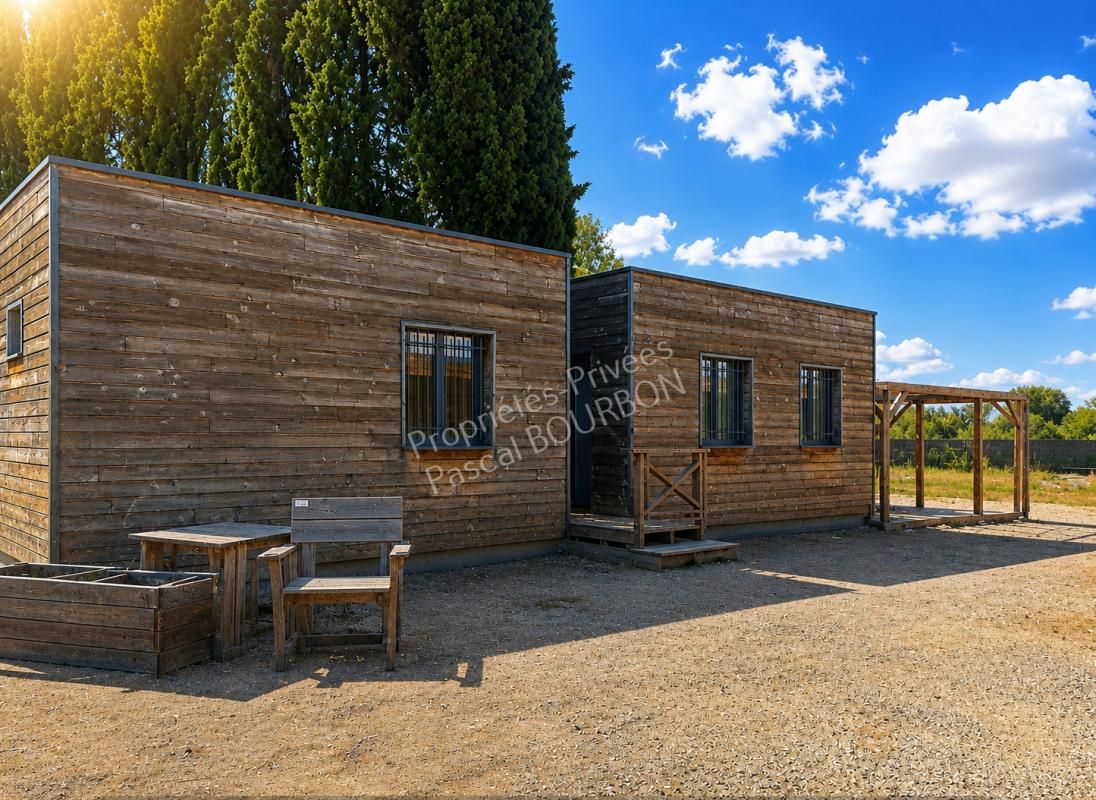 LIMOUX Hangar de 200m² et deux bureaux de jardin à Limoux sur 1000m² 2