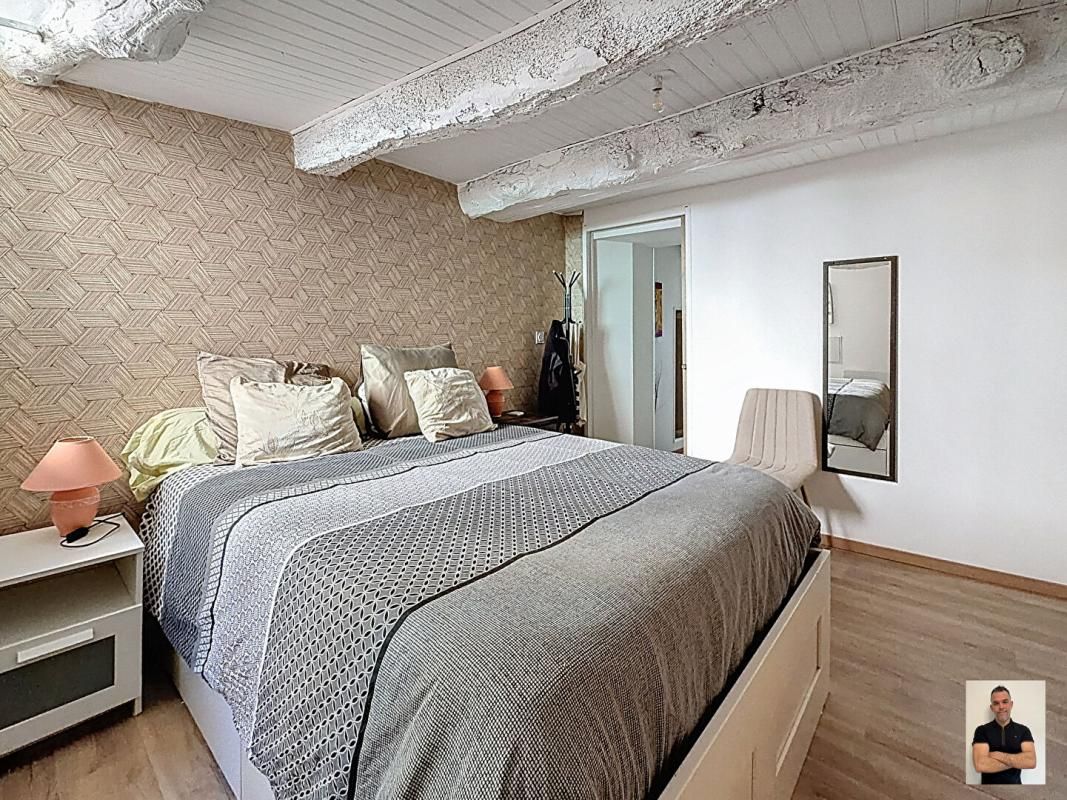 MONTAGNAC-MONTPEZAT Appartement Montagnac Montpezat 2 pièce(s) 34 m2 3