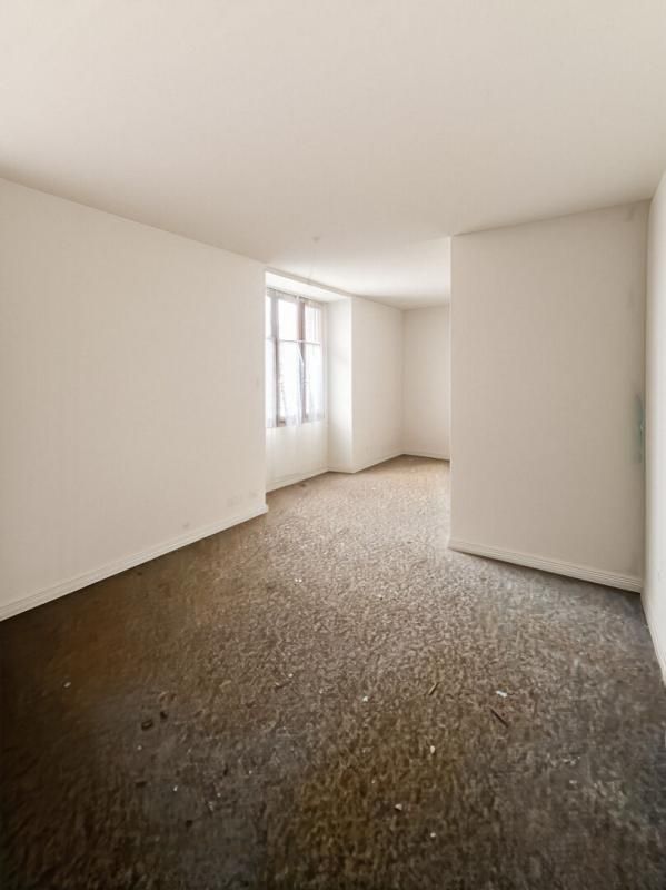 BRIVES Ensemble immobilier avec fort potentiel à Brives, Idéal investisseur ! 4