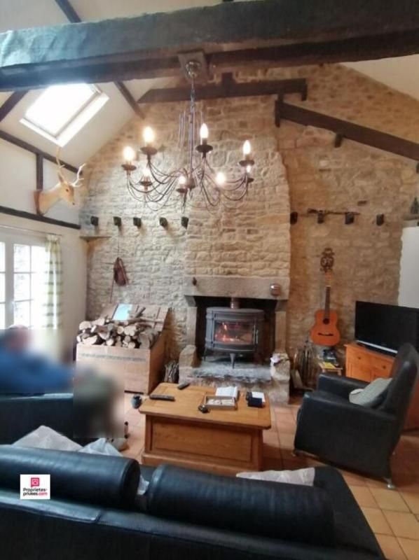 RANES RANES (61) Longère Normande à colombages ( vendue entièrement meublée et équipée), 135 m2 environ, 6 pièces, 3 (possible 4) chambres, PRIX  241 500 , honoraires 5% inclus à la charge de l'acquéreur soit 230 000 hors honoraires 1