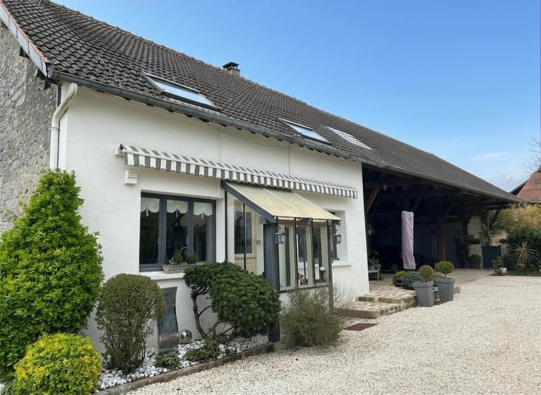 PROVINS Maison Provins 7 pièce(s) 4 Chambres 270 000 1