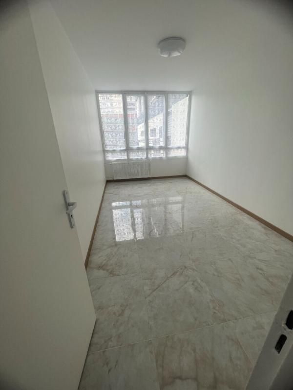 Appartement Aubervilliers 3 pièce(s) 73 m2