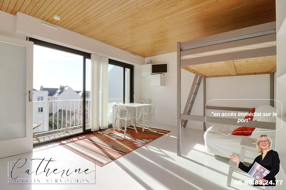 LE POULIGUEN STUDIO au calme, baigné de soleil, dans une résidence sur le port proximité Plage du Nau 3