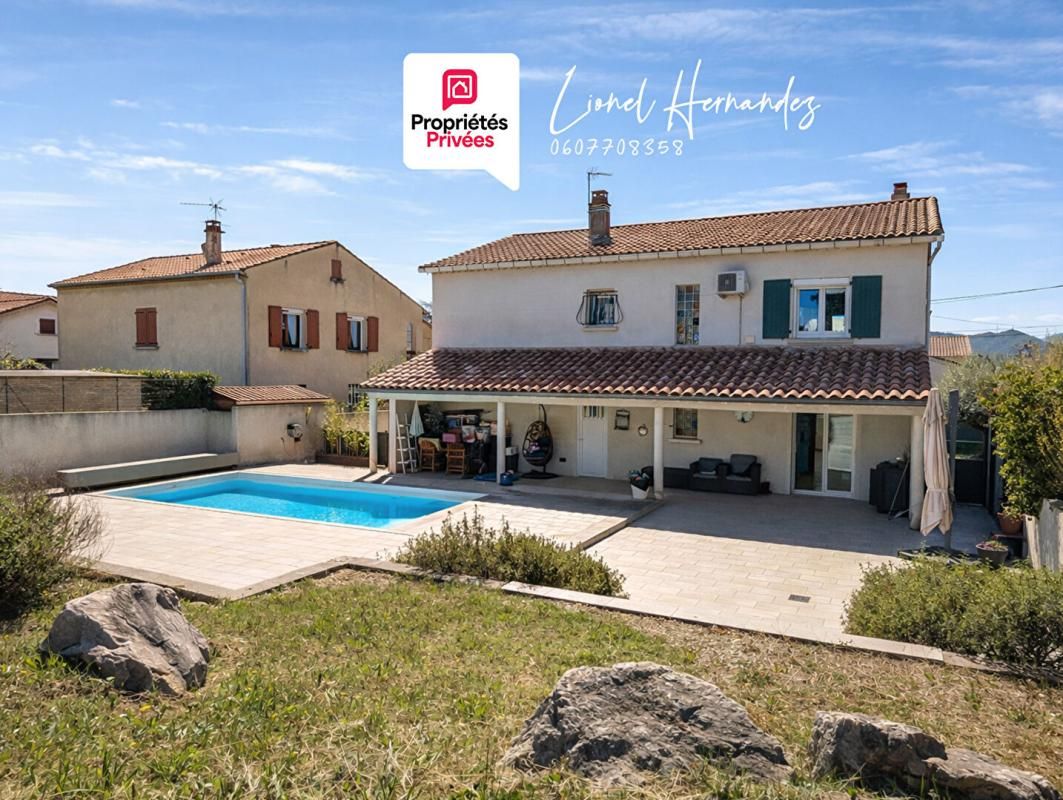 Alès centre : Maison individuelle de 197m² avec 5 chambres et piscine