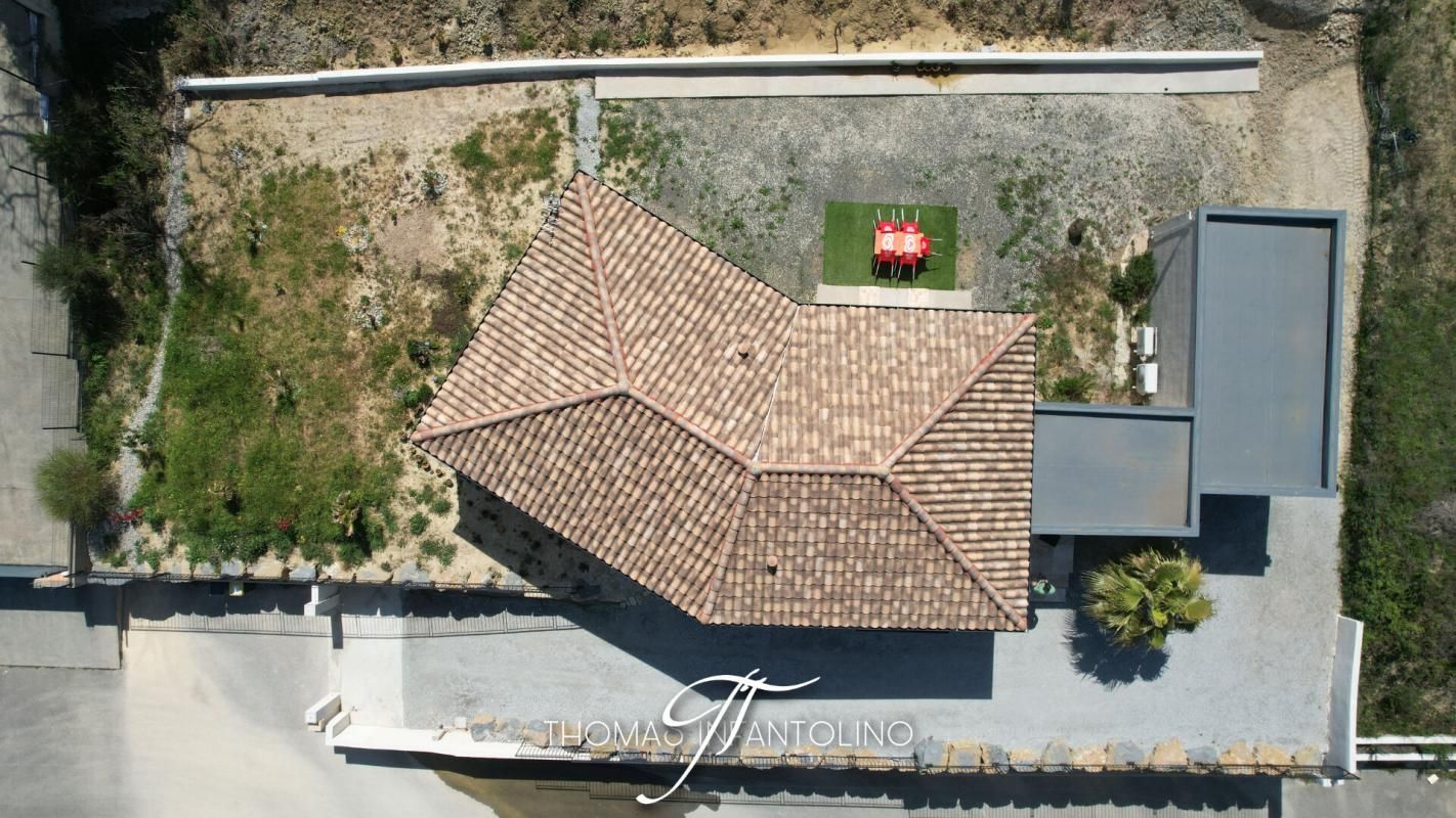 CARCASSONNE PLAIN PIED - VUE PANORAMIQUE - 3 CHAMBRES - SALLE DE BAINS - SALLE D'EAU 3