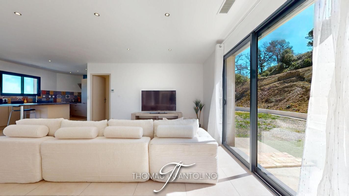 CARCASSONNE PLAIN PIED - VUE PANORAMIQUE - 3 CHAMBRES - SALLE DE BAINS - SALLE D'EAU 4