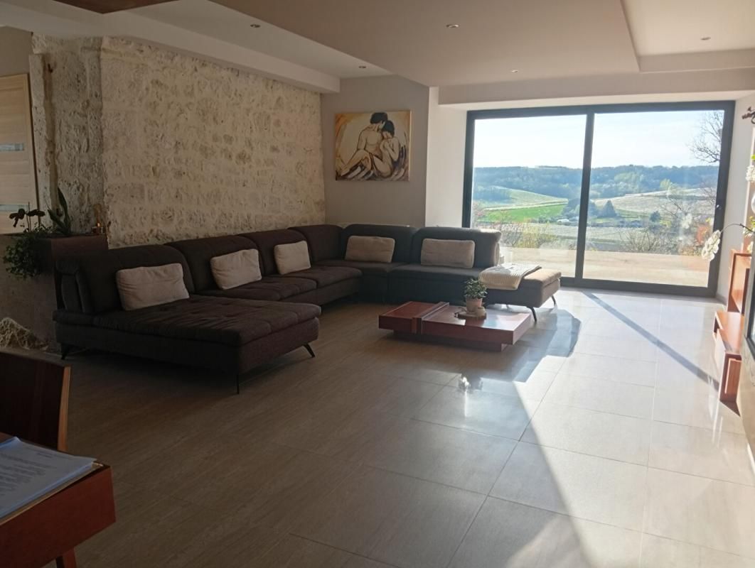 CAZES-MONDENARD Maison de charme  ! Vue panoramique & prestations haut de gamme 4