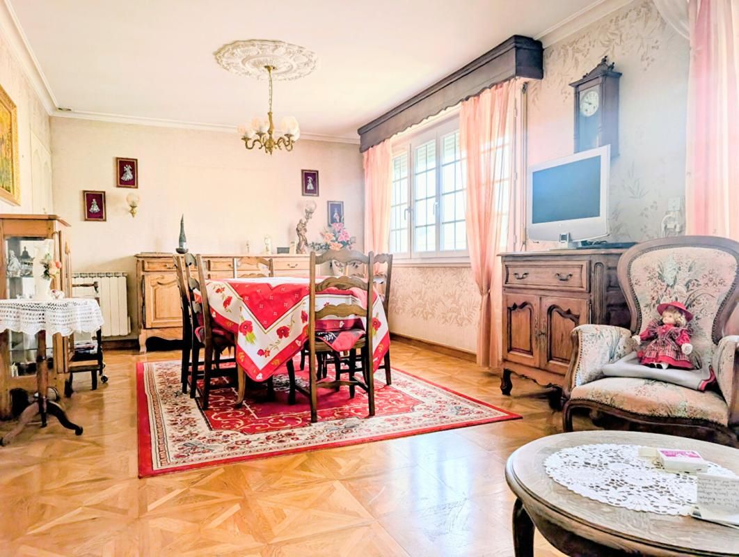 BONCHAMP-LES-LAVAL Maison familiale au calme ? Bonchamp-lès-Laval ? Proche commerces 4