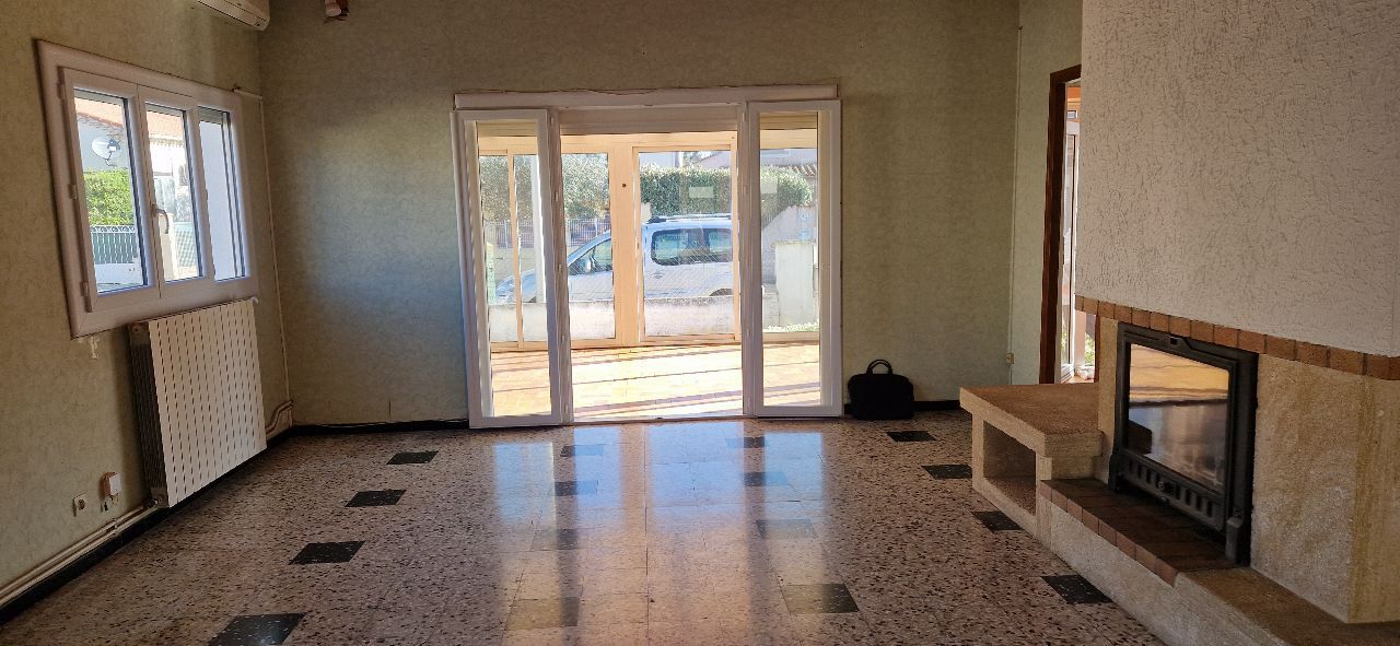 PAULHAN Villa plain pied  avec un beau potentiel 3