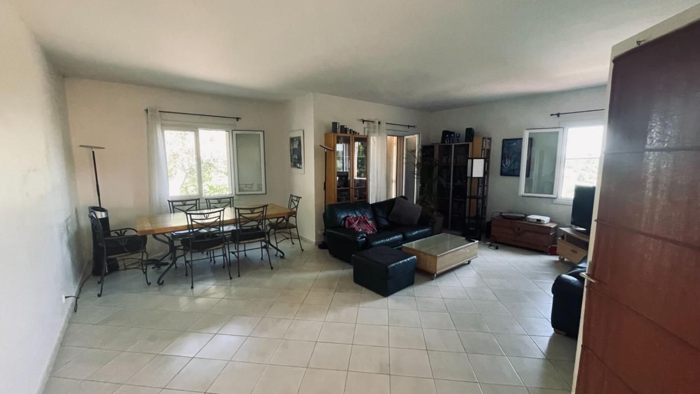 LE PRADET Le Pradet - Maison 240m²- 5 chambres + studio - Plage à pied 4