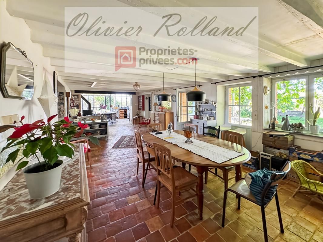 RABLAY-SUR-LAYON Écrin de Verdure et Authenticité : Demeure de Caractère de 212 m² à Rablay sur Layon 3