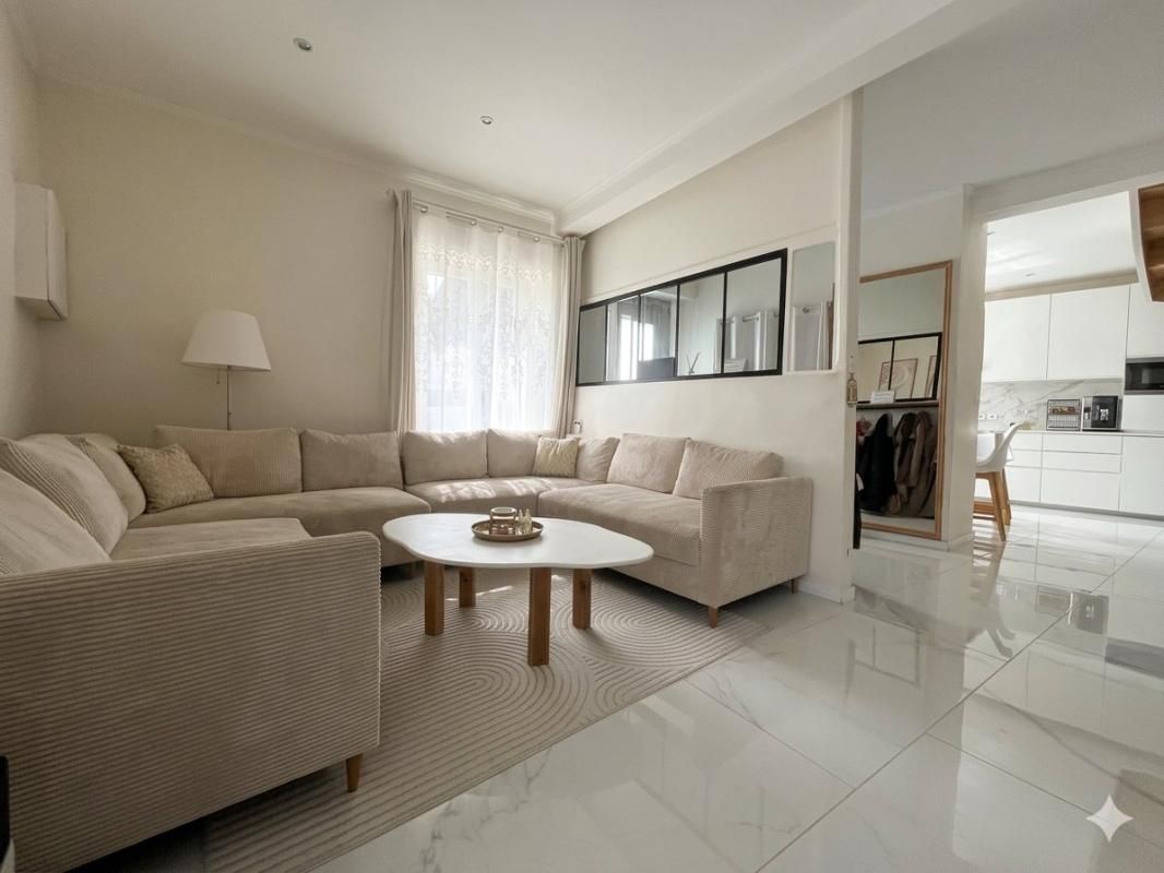 ETAMPES Magnifique maison 5 Chambres + dependances proche ETAMPES 2