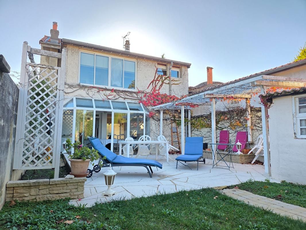 MONTELIMAR Maison  5 pièces 131 m2 3