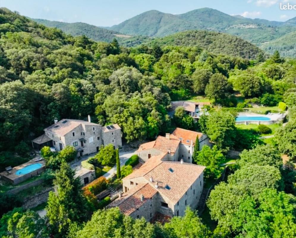 Château Saint Andre De Majencoules 47 pièce(s) 1281 m2