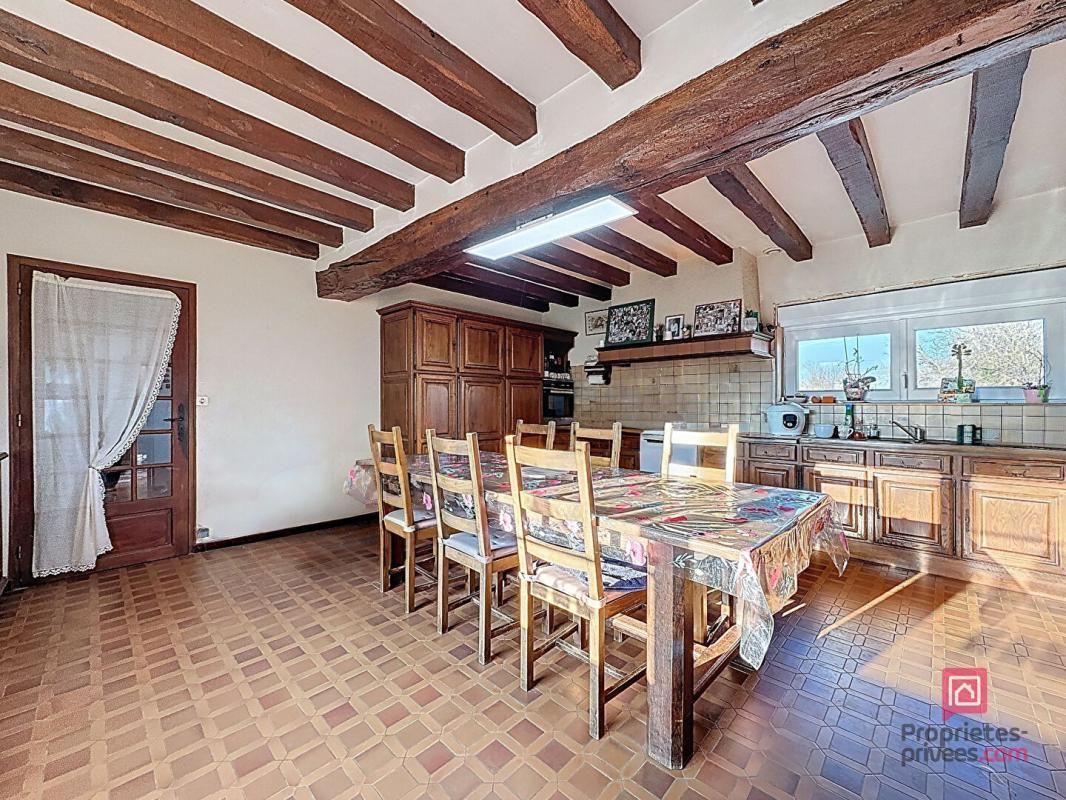 BONNETABLE Proche Bonnetable, longère de 225 m2 dans bel environnement 2