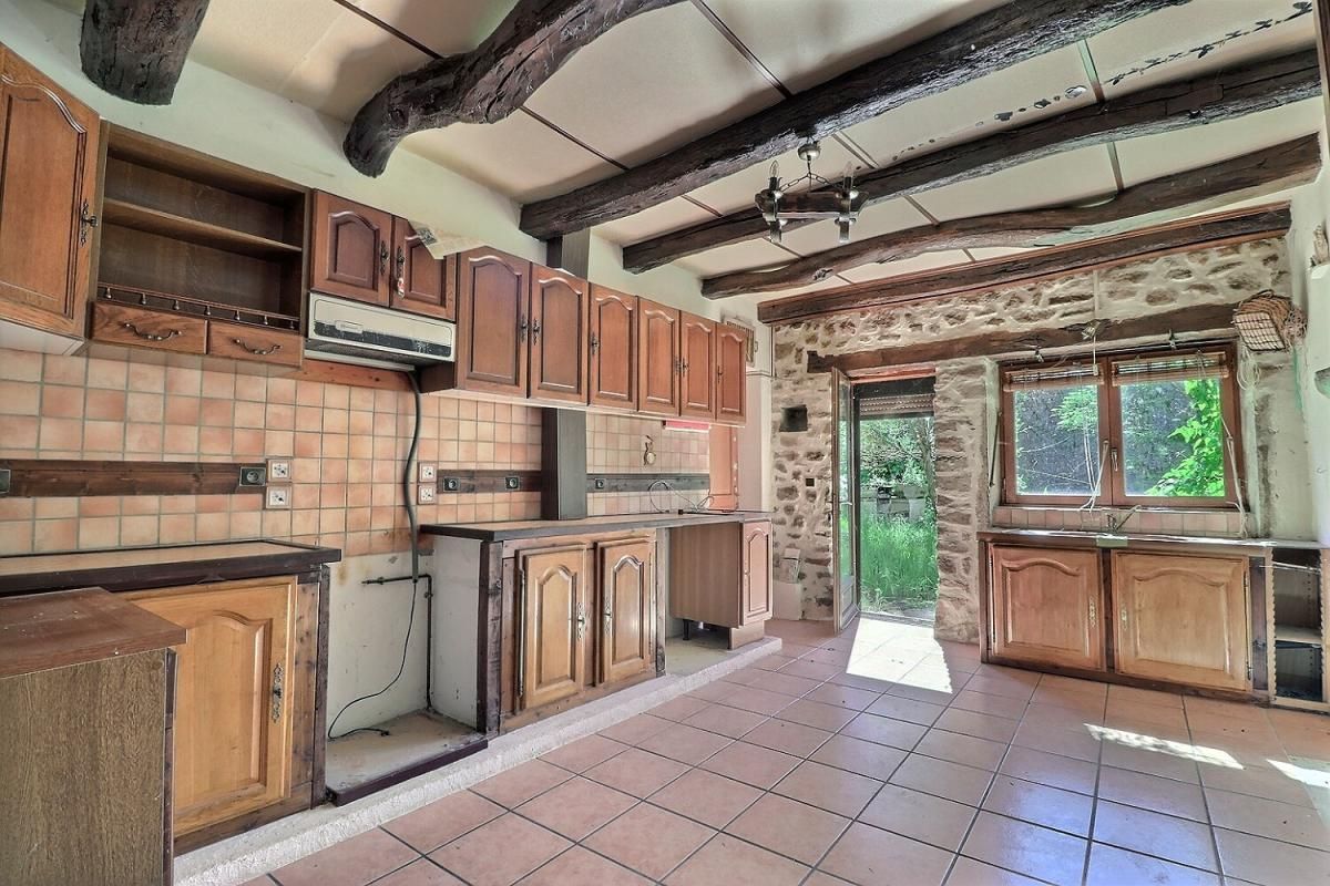 LA CHAPELLE-DU-MONT-DE-FRANCE Ancien corps de ferme 2