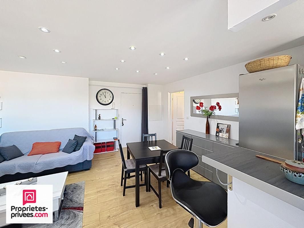 ROCBARON Appartement Rocbaron 2 pièce(s) 4