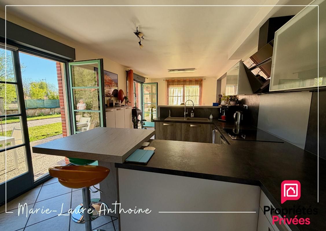 PIERRE-DE-BRESSE Maison Pierre-de-bresse 5 pièce(s) 188m2 4