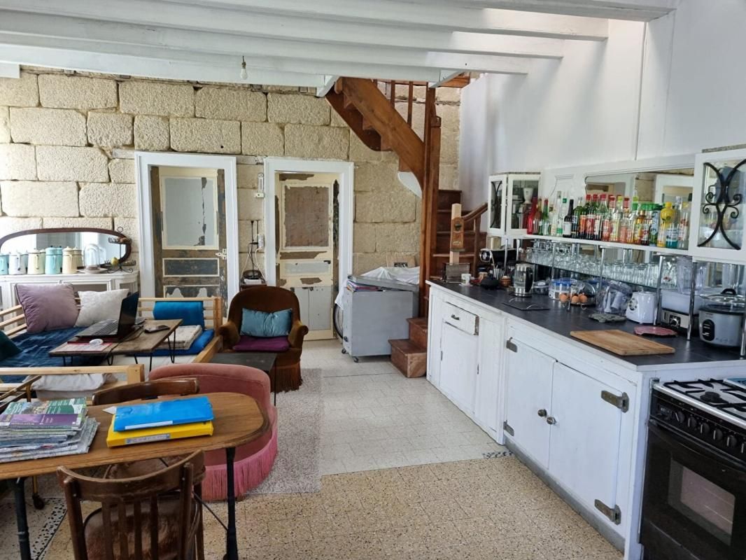 MONTOIRE-SUR-LE-LOIR MAISON DE VILLAGE ET SES CAVES CHAMPIGNONNIERES 3