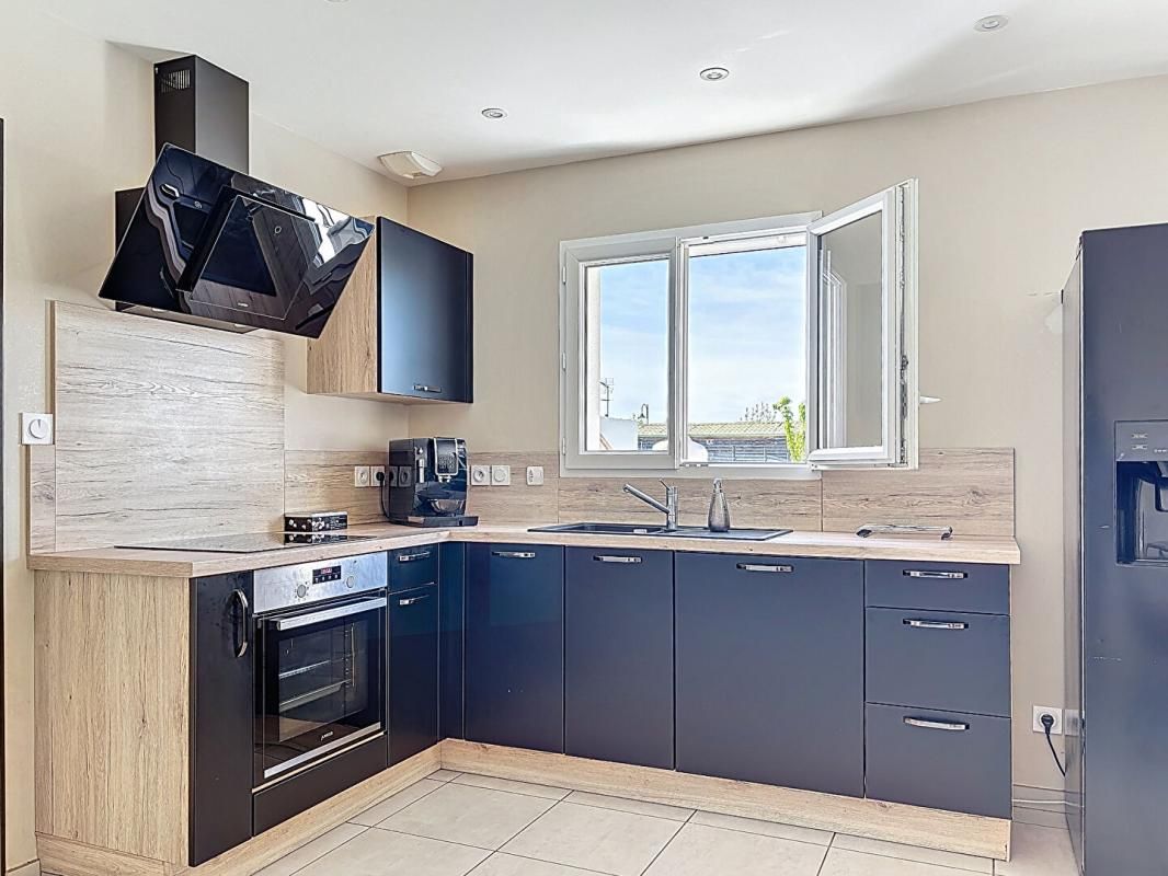 FERRIERES Plain-pied 2019 - 79 m² - 2 chambres - Grand terrain constructible et divisible 3