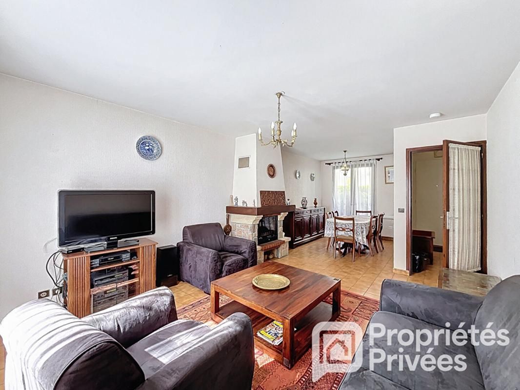 Maison familiale avec jardin ? Quartier des Roissys