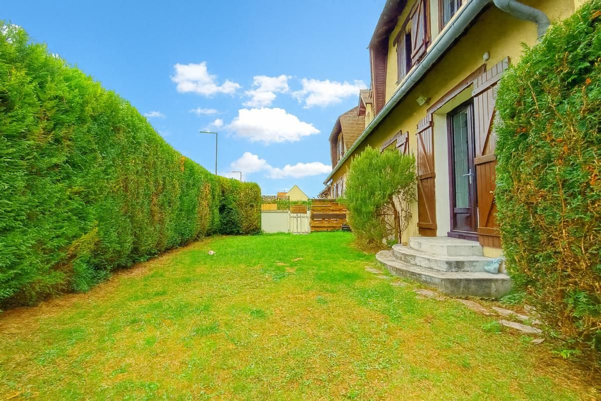 ECQUEVILLY Appartement Ecquevilly 4 pièce(s) 95 m2 1