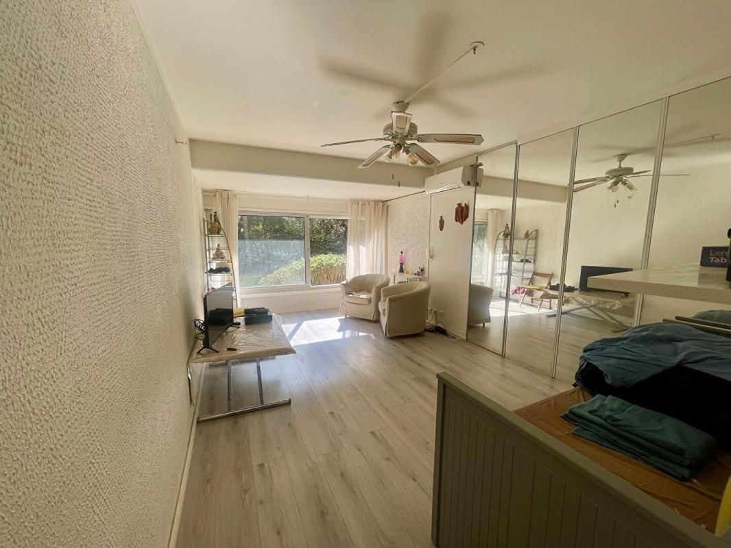 LA SEYNE-SUR-MER A Saisir - Appartement T1 Plage et Parc aux Sablettes - La Seyne-sur-Mer (83500) 3