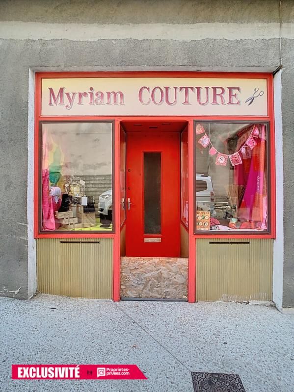 LE VIGAN Local Le Vigan 3 pièce(s) 81 m2 1