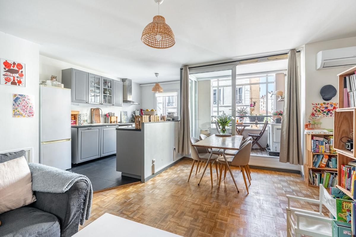 LYON-7E-ARRONDISSEMENT Proche quai du Rhône. T3 avec balcon et staitionnement 1