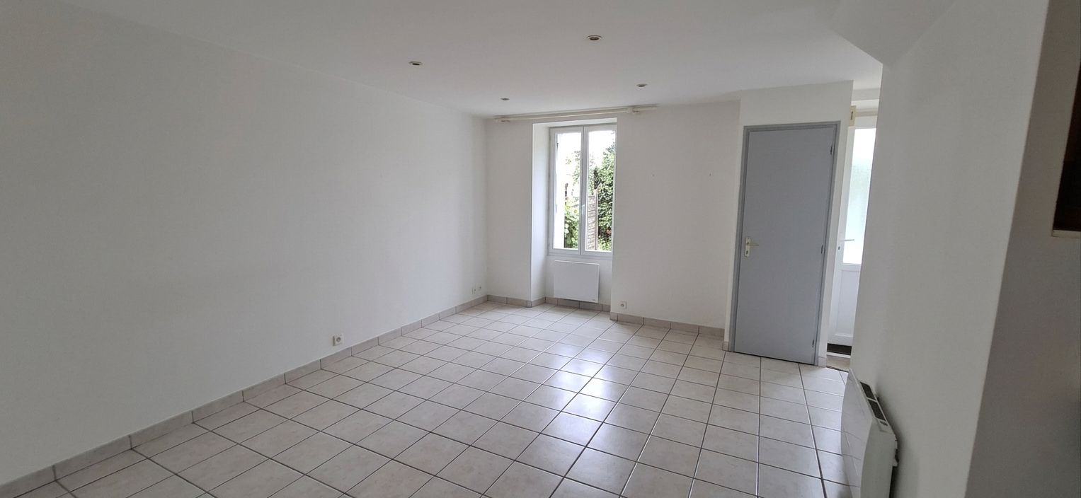 CLISSON Maison Clisson 4P. 69.44 M² . 3 Chs . Jardin 3