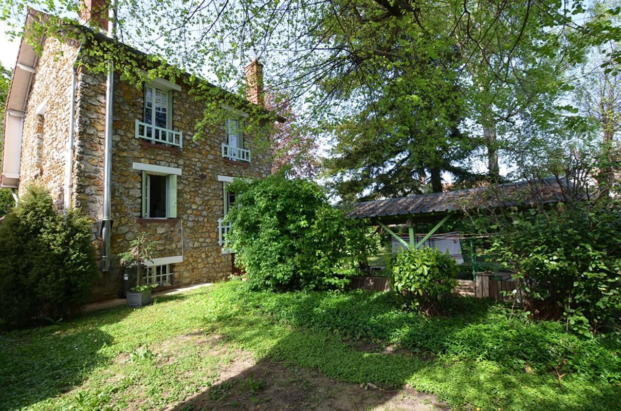 MORSANG-SUR-ORGE Maison Morsang Sur Orge 6 pièce(s) 100 m2 2