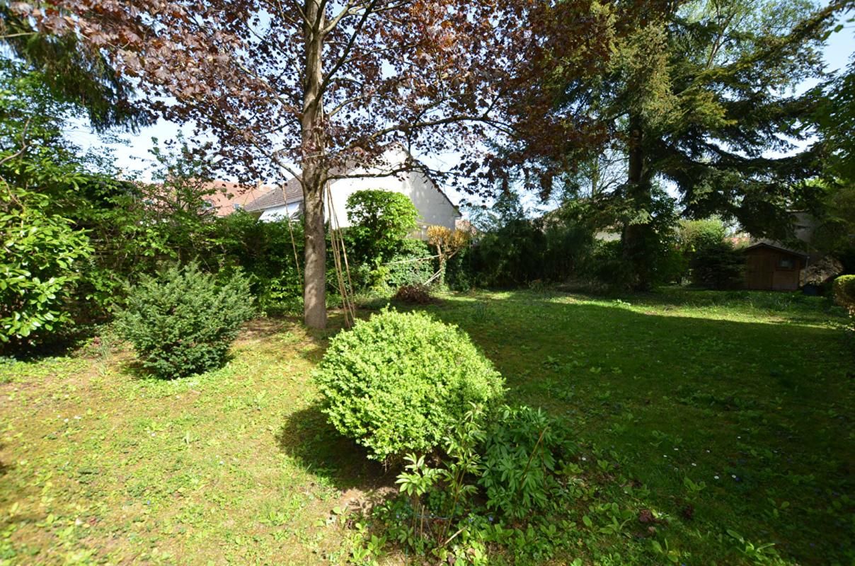 MORSANG-SUR-ORGE Terrain Constructible  de 380 m2 en lot Avant 2