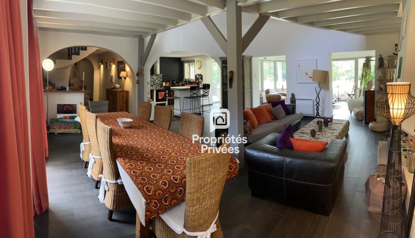 SAINT-REMY-L'HONORE Belle et confortable maison 3