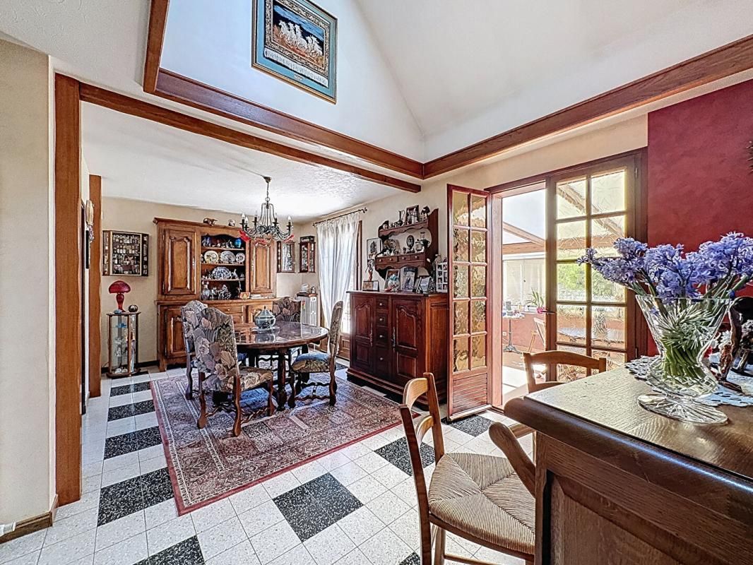 NOINTEL PAVILLON INDEPENDANT - 130M² - 3 CHAMBRES - SOUS SOL TOTAL - DEPENDANCES - JARDIN - 60840 NOINTEL 3